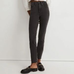 Madewell Stovepipe High Rise Raw Hem Tall Jeans In Banberry